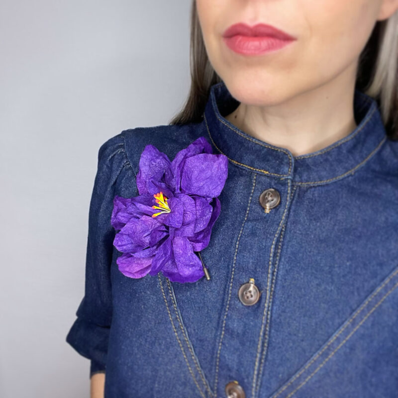 Spilla fiore viola
